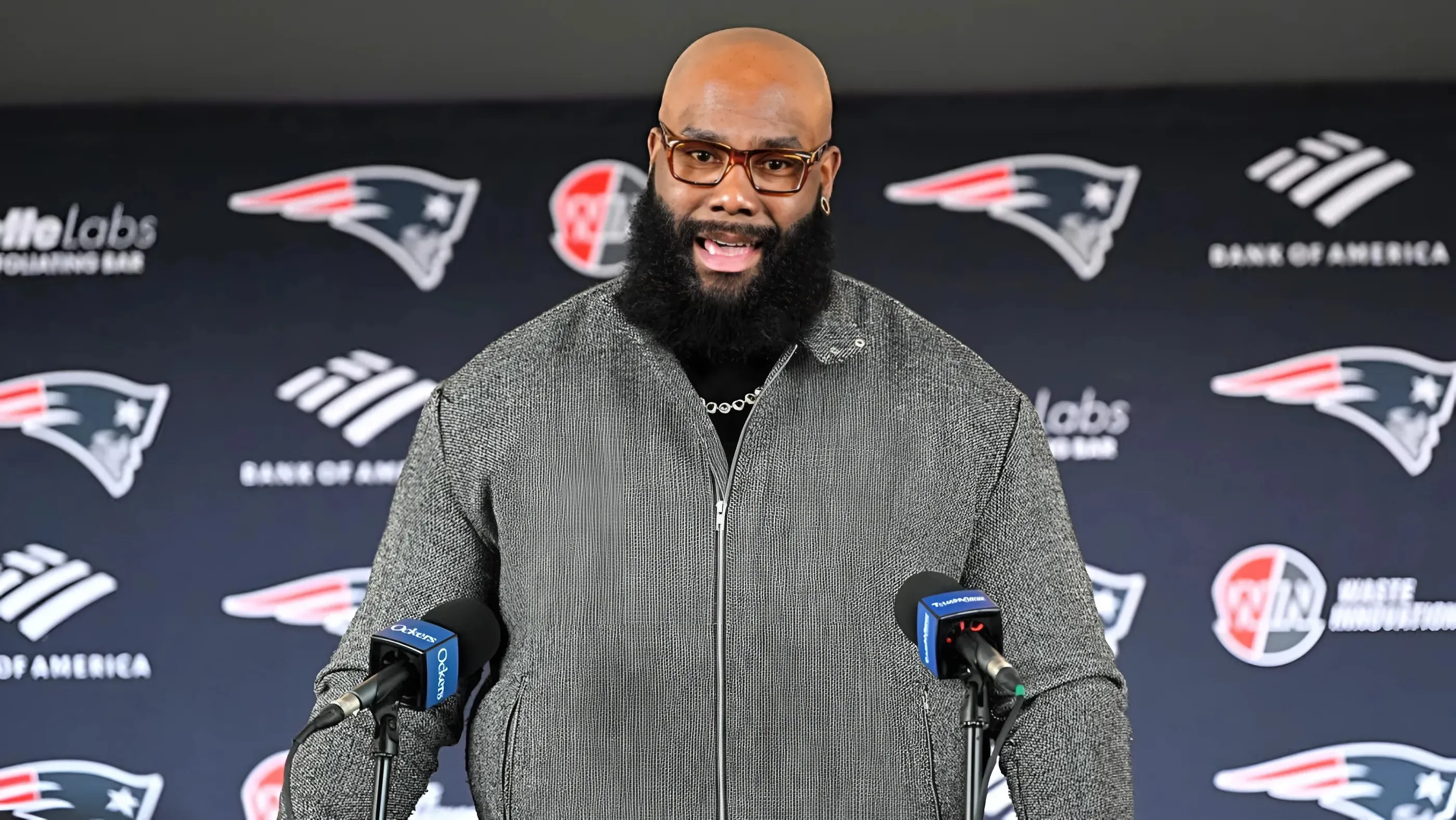 Patriots' Morgan Moses Breaks Silence on Offseason Surgery