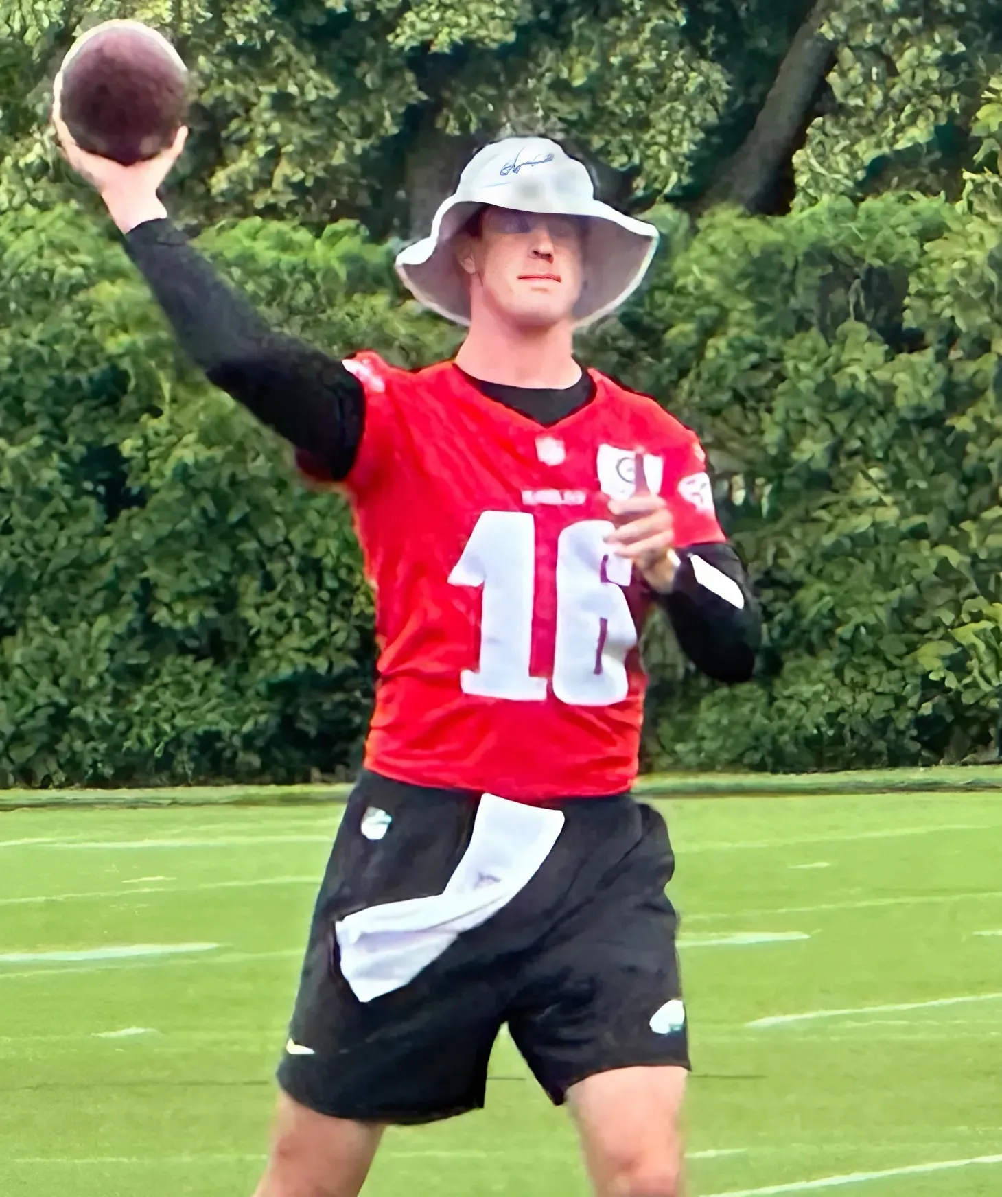Eagles OTA Attractions: One Starting Point At Each Position