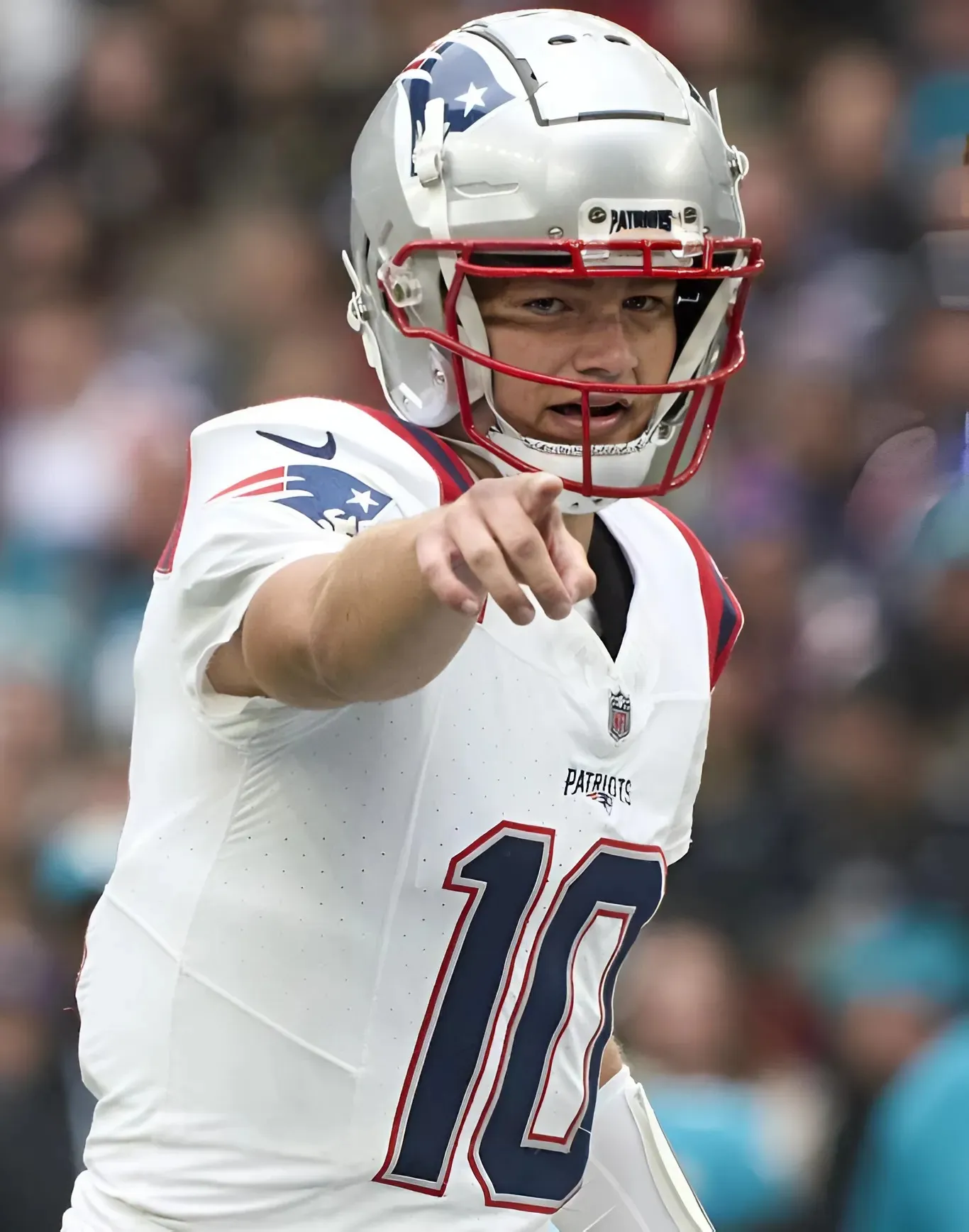 Patriots' Drake Maye Wildly Predicted to Break Huge NFL Record