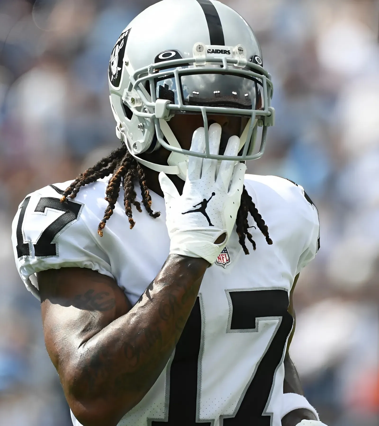 Las Vegas Raiders And Promising Wide Receiver Appear To Have Contract Dispute