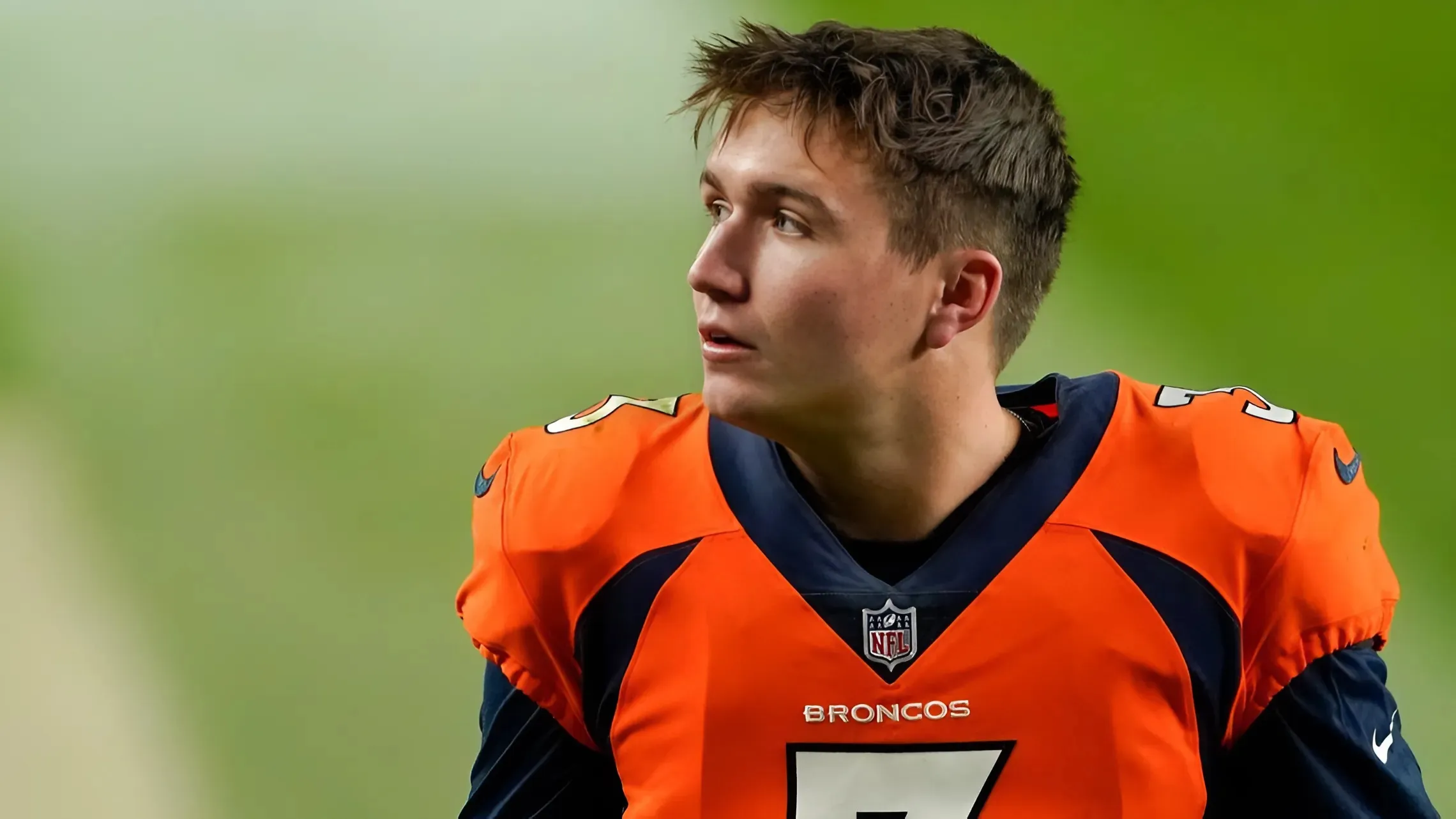 Seahawks Predicted to Make Surprising Quarterback Move