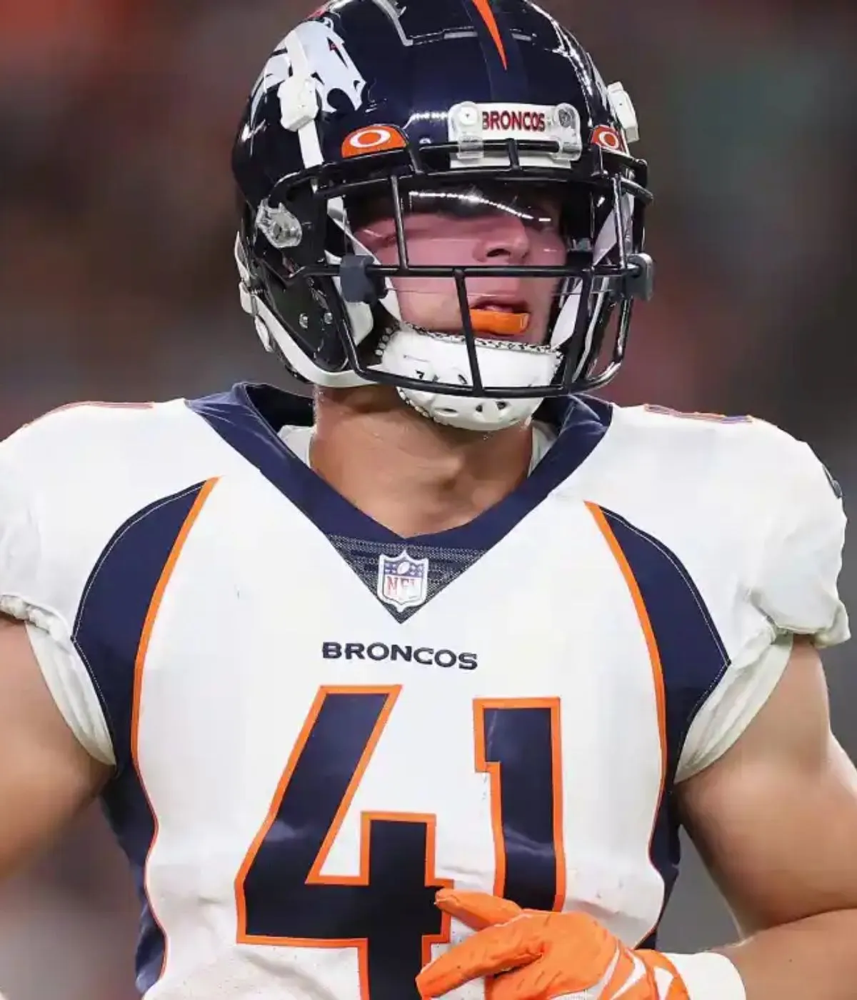 Broncos LB With ‘Pro Bowl Upside’ Headed Toward Position Battle
