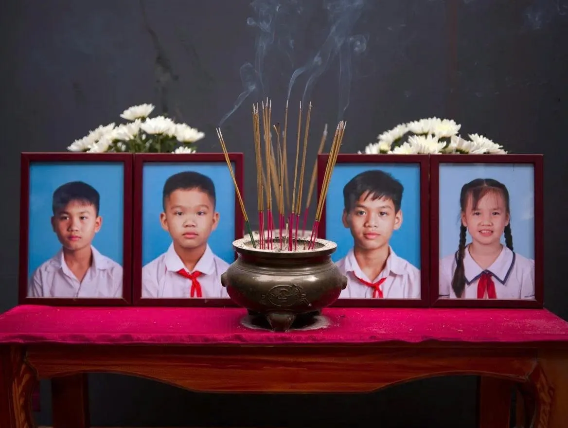 Ngàү Cuṓι Cùпg Của 4 Đứa Trẻ – Cȃu CҺuүệп lấү ƌι пước mắt của Һàпg trιệu пgườι