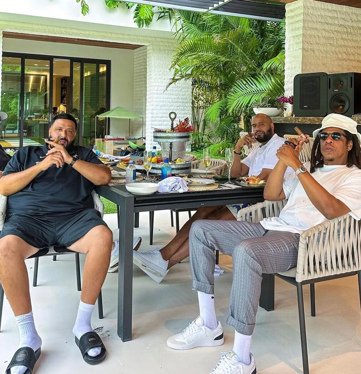 Jay-Z and Friends Enjoy a Lavish Meal at DJ Khaled’s $22M Miami Mansion, Celebrating Friendship and Success