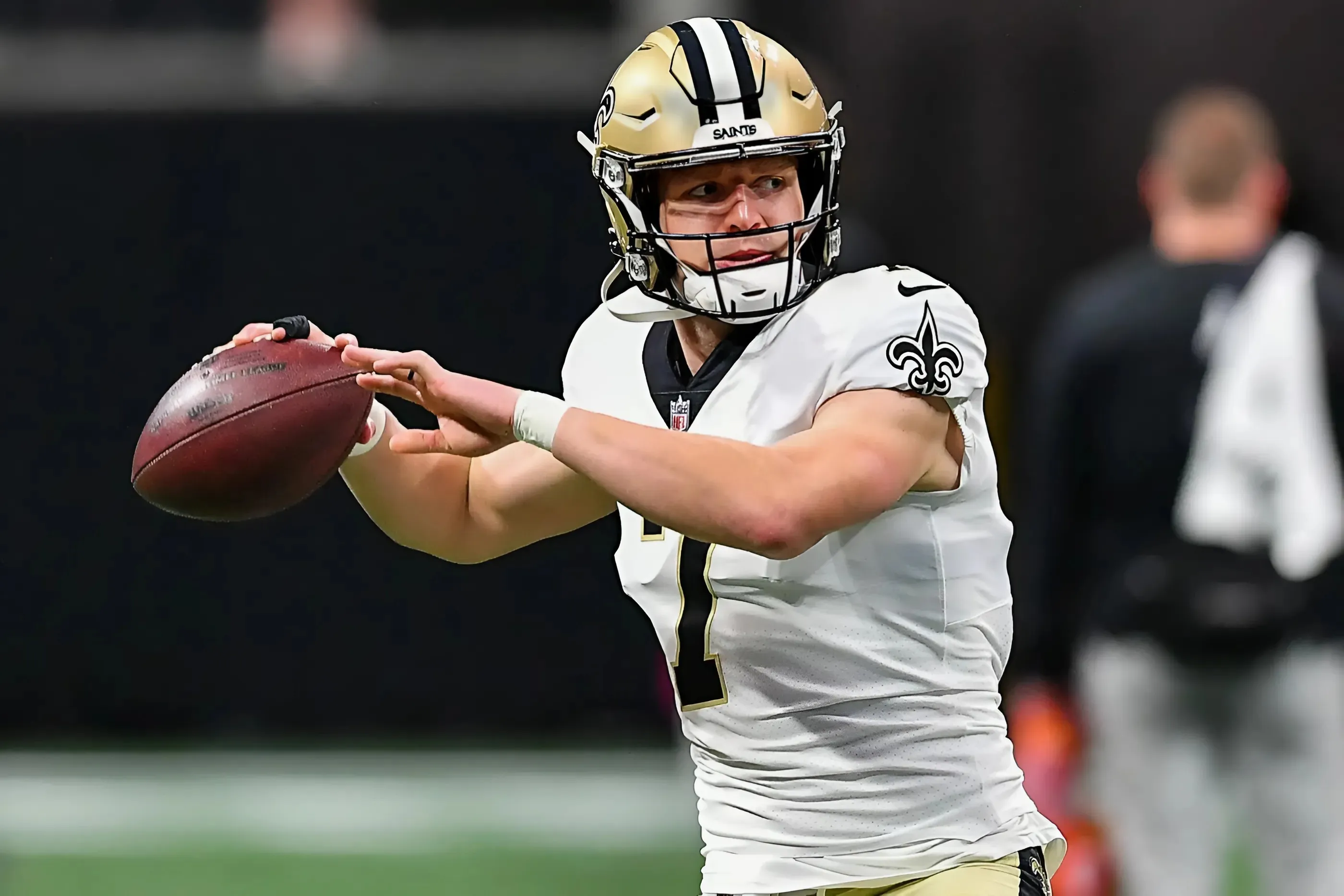 Saints TEs Taysom Hill, Foster Moreau out of OTAs with knee injuries