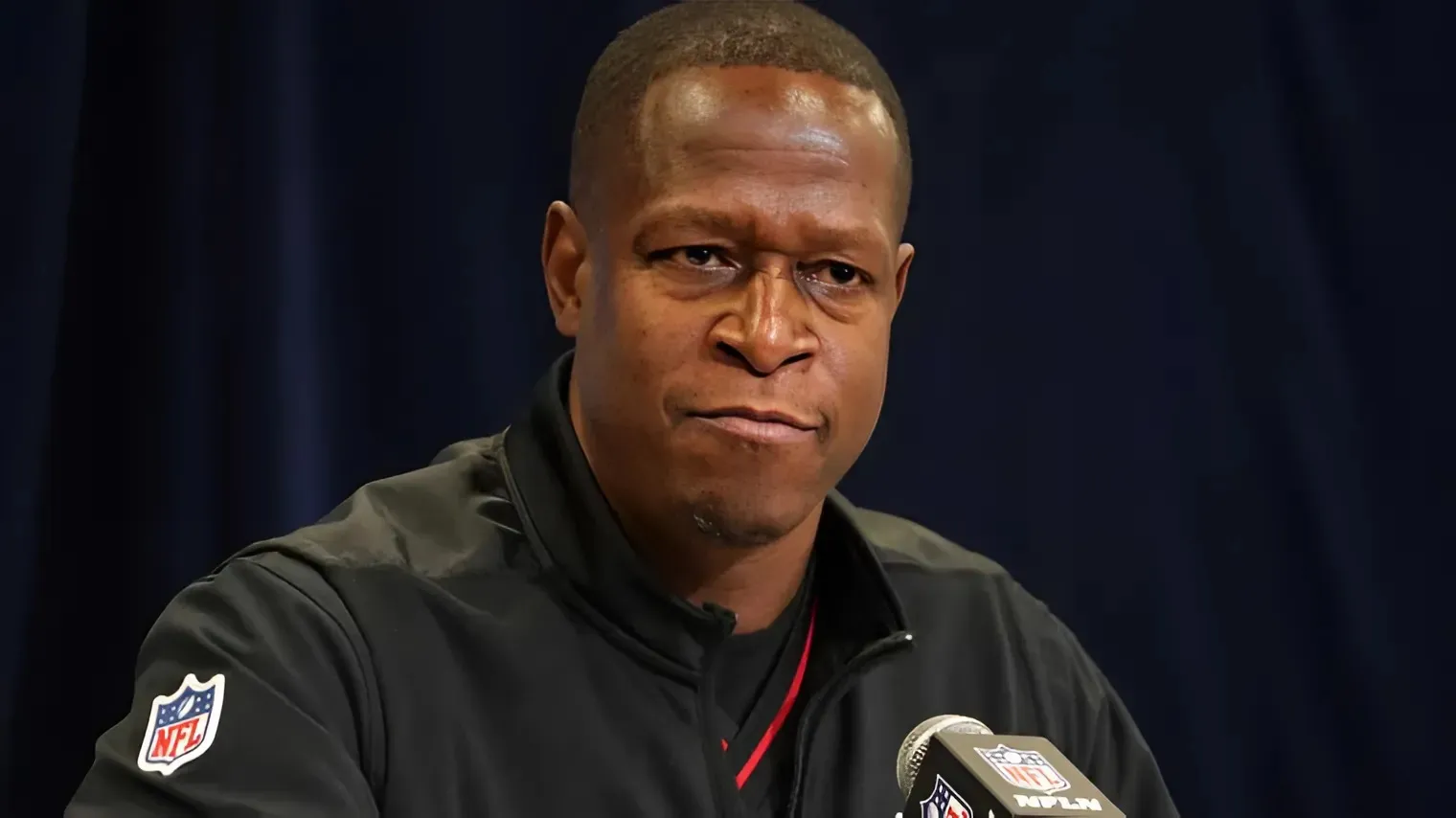 2 Falcons stars are skipping workouts in search of potential trade