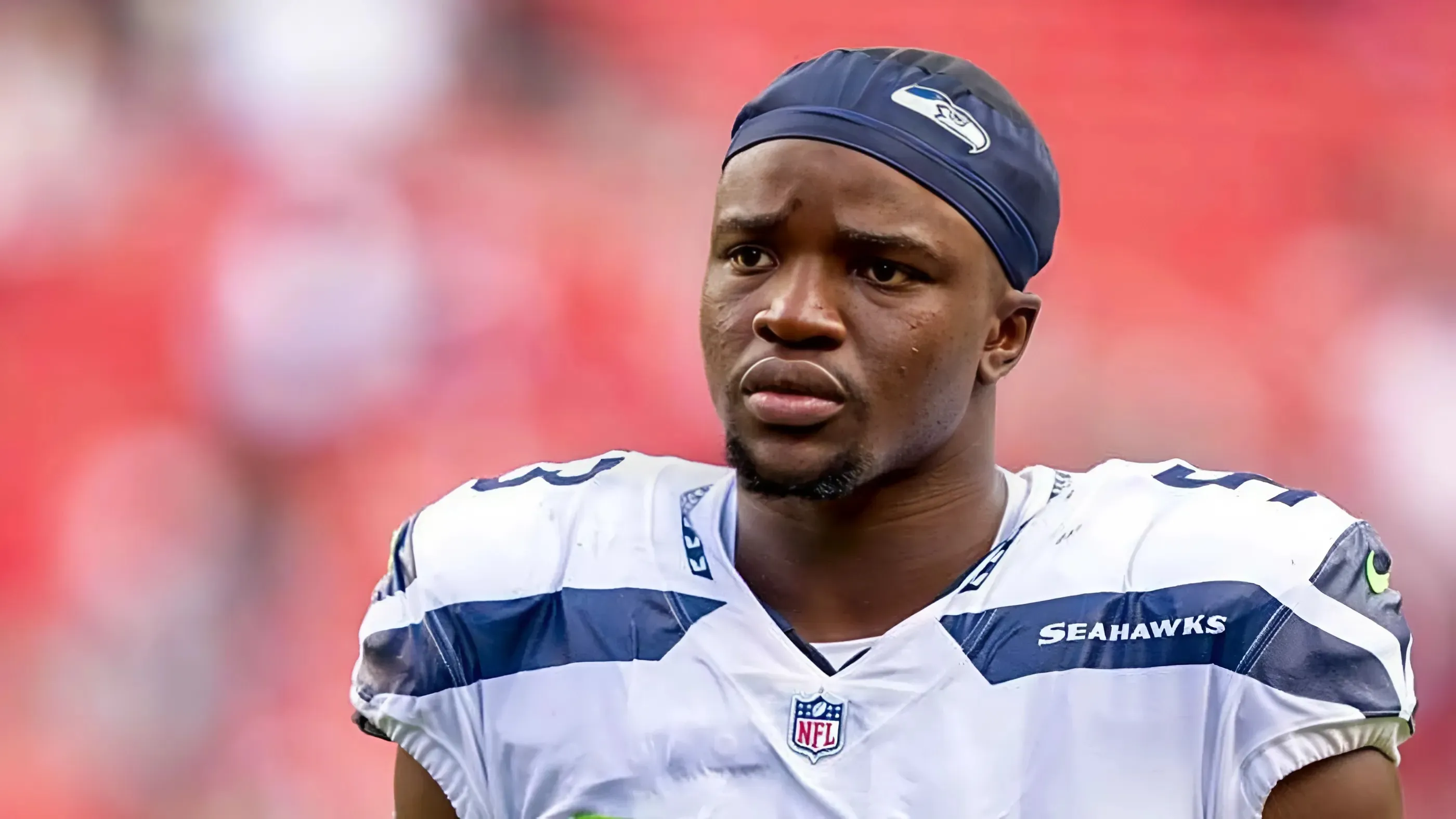 PFF claims Seahawks have 'too many mouths to feed' at edge rusher spot