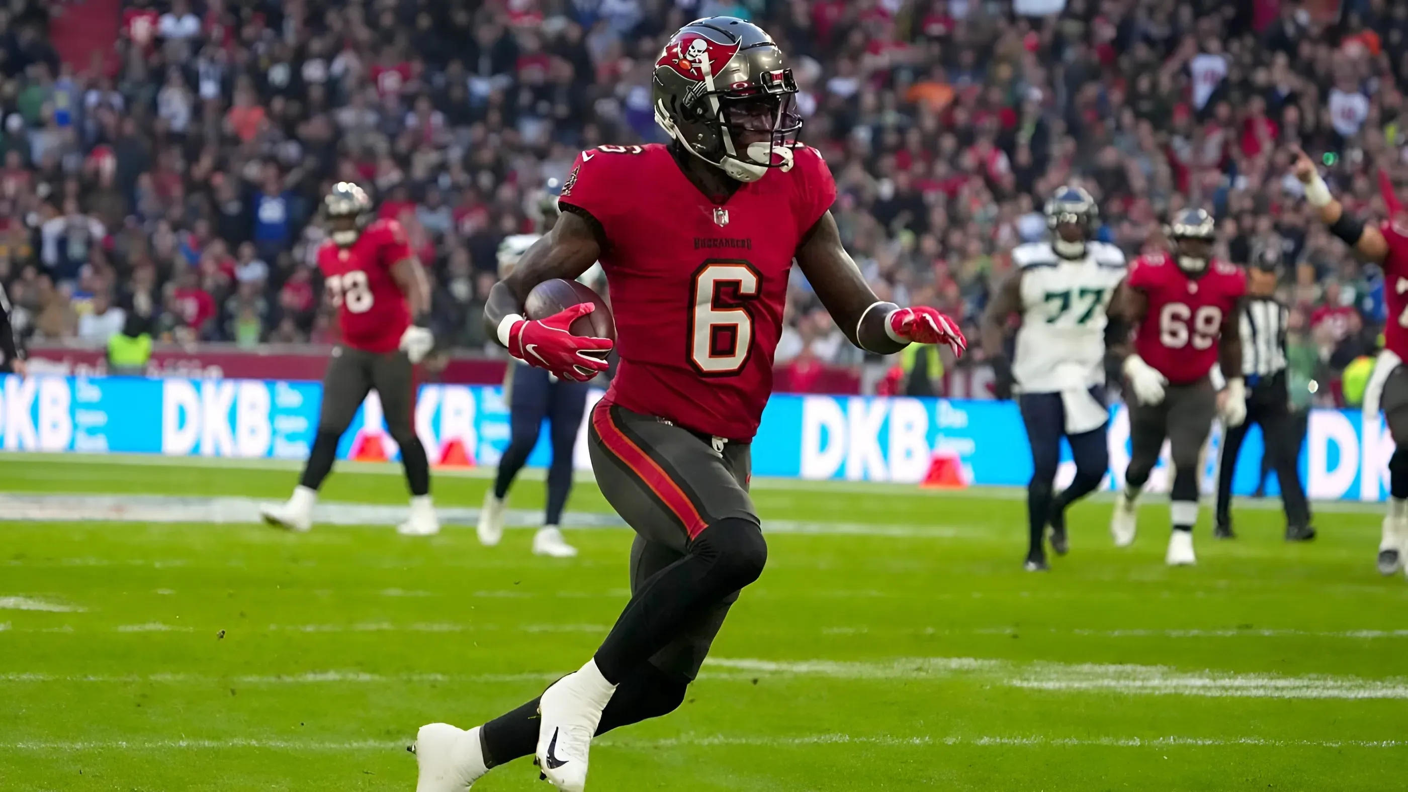Julio Jones on worst Falcons moment, sets record straight about Shannon Sharpe call