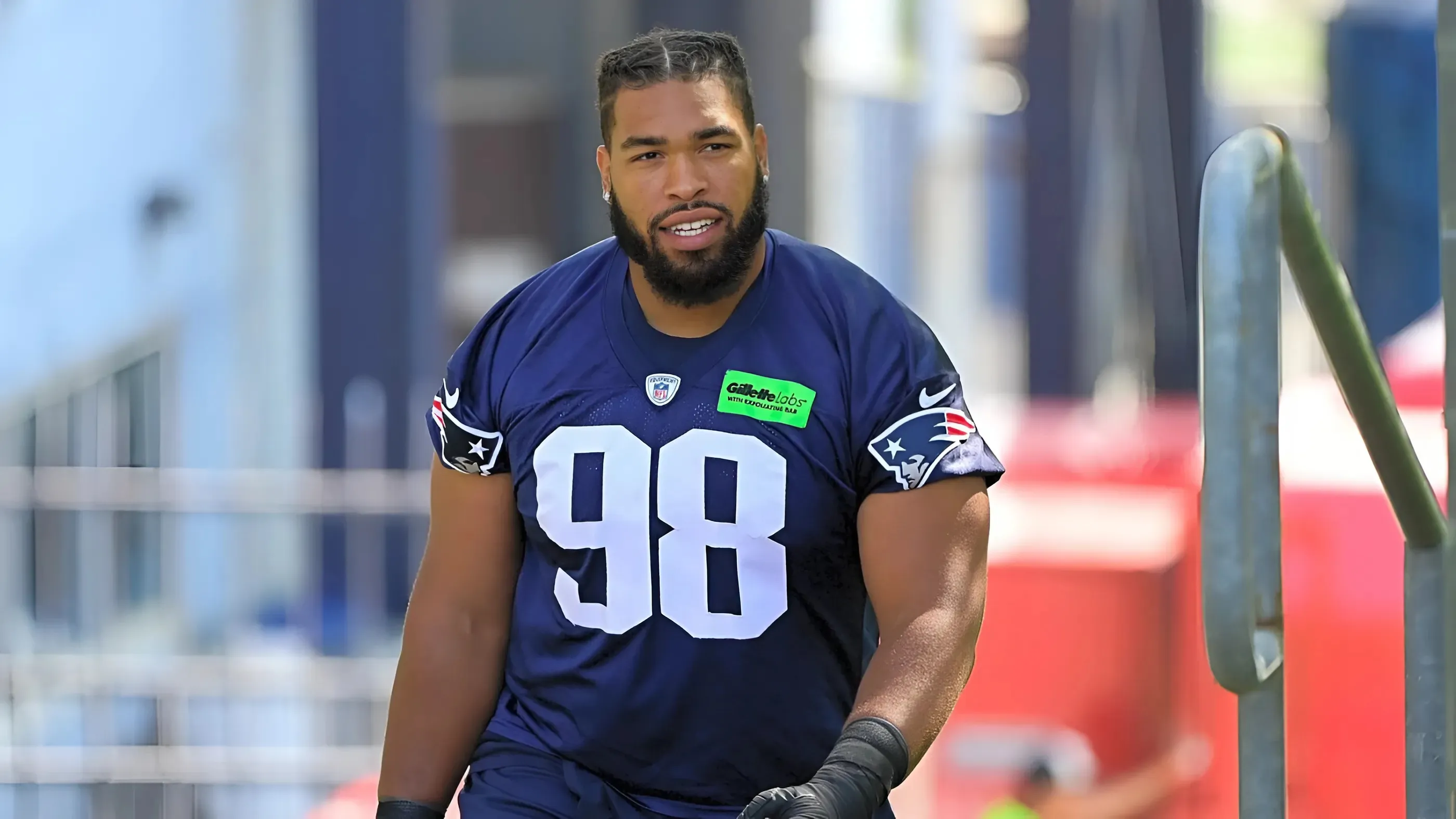 Commanders re-sign DT Carl Davis to bolster depth