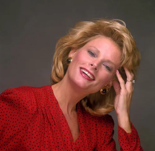 Jacqueline Ray: A Glimpse Into the Life of the Former Model and Actress