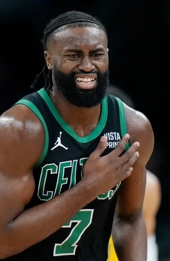 Celtics trade rumors: Boston 'will have a much different roster' with Jaylen Brown among possible moves