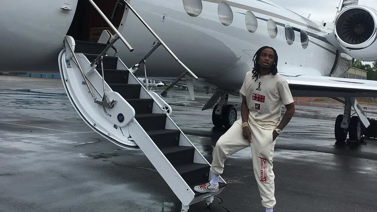 Quavo spent millions of dollars on a private jet to fly around the world, all to make his girlfriend happy🛩😍