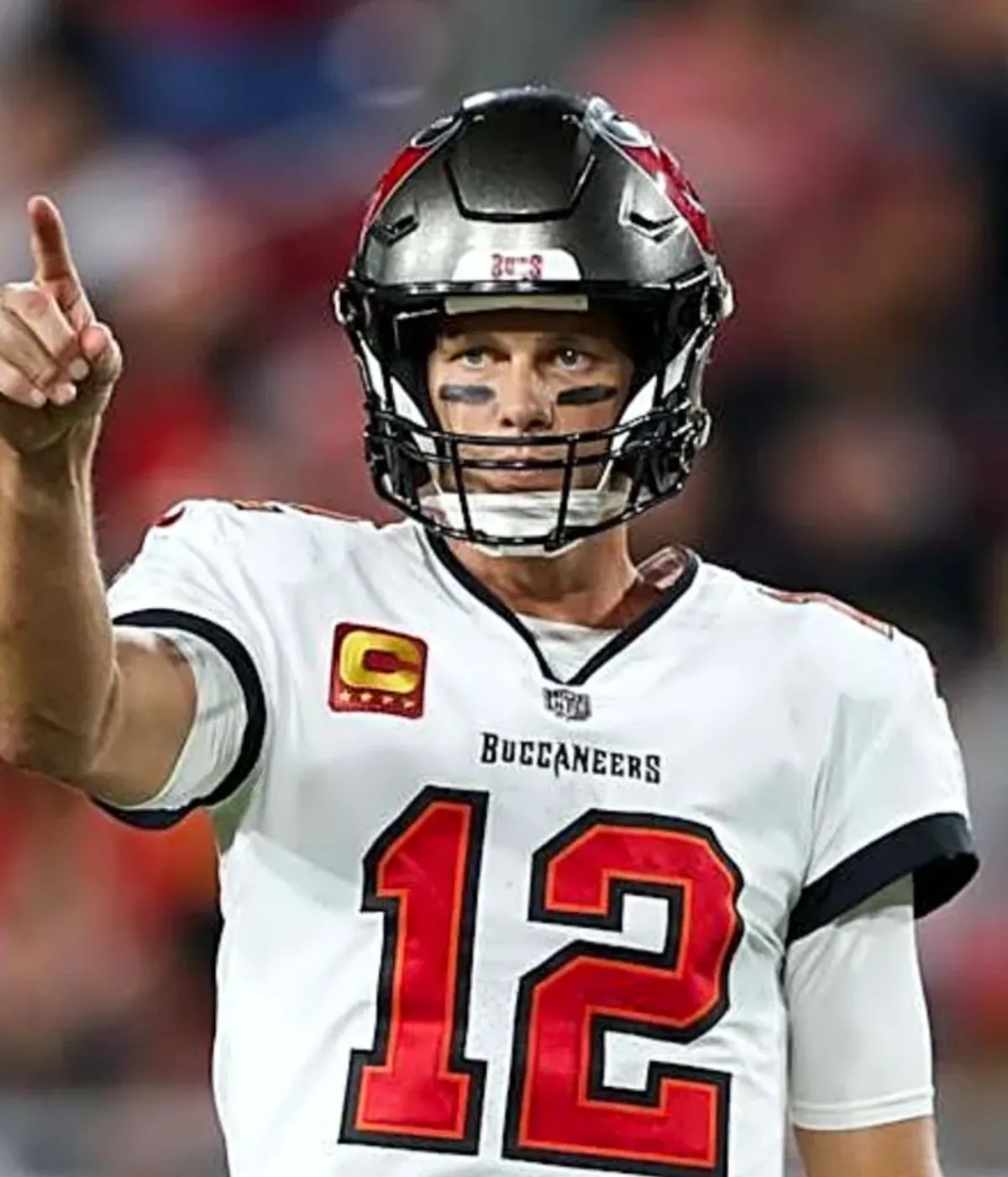 Bucs lauded twice for free agent quarterback acquisitions