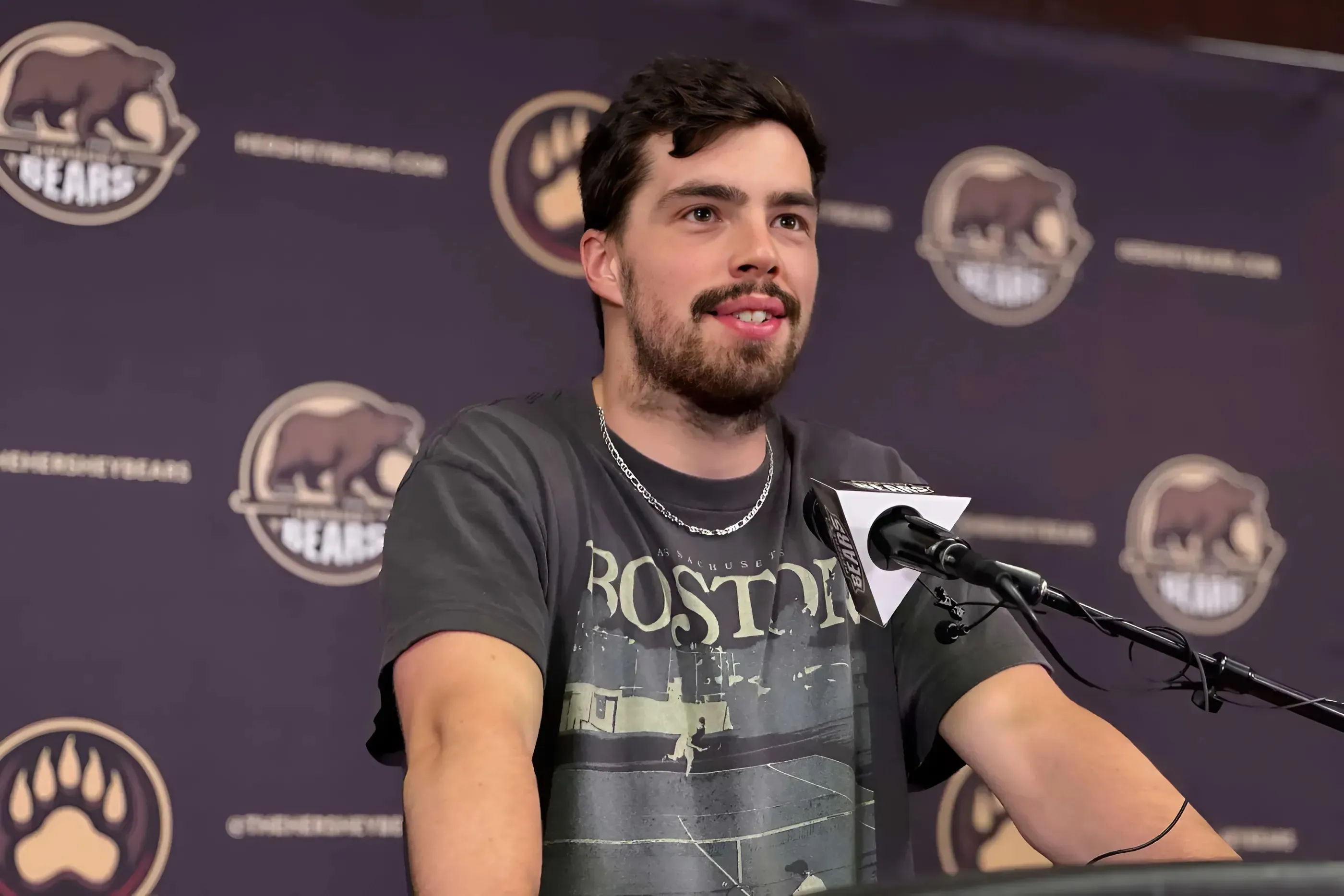 Hendrix Lapierre Sets Sights on NHL Return for 2025-26: ‘I Know I Can Deliver What They’re Asking’ trucc