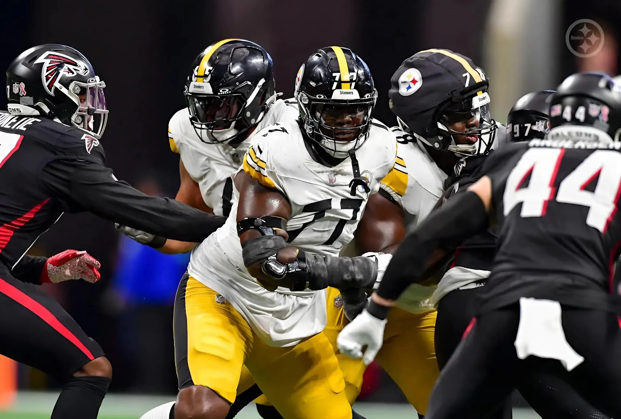 Key Steelers Starter Reveals Major Weight Change Ahead of Pivotal Season