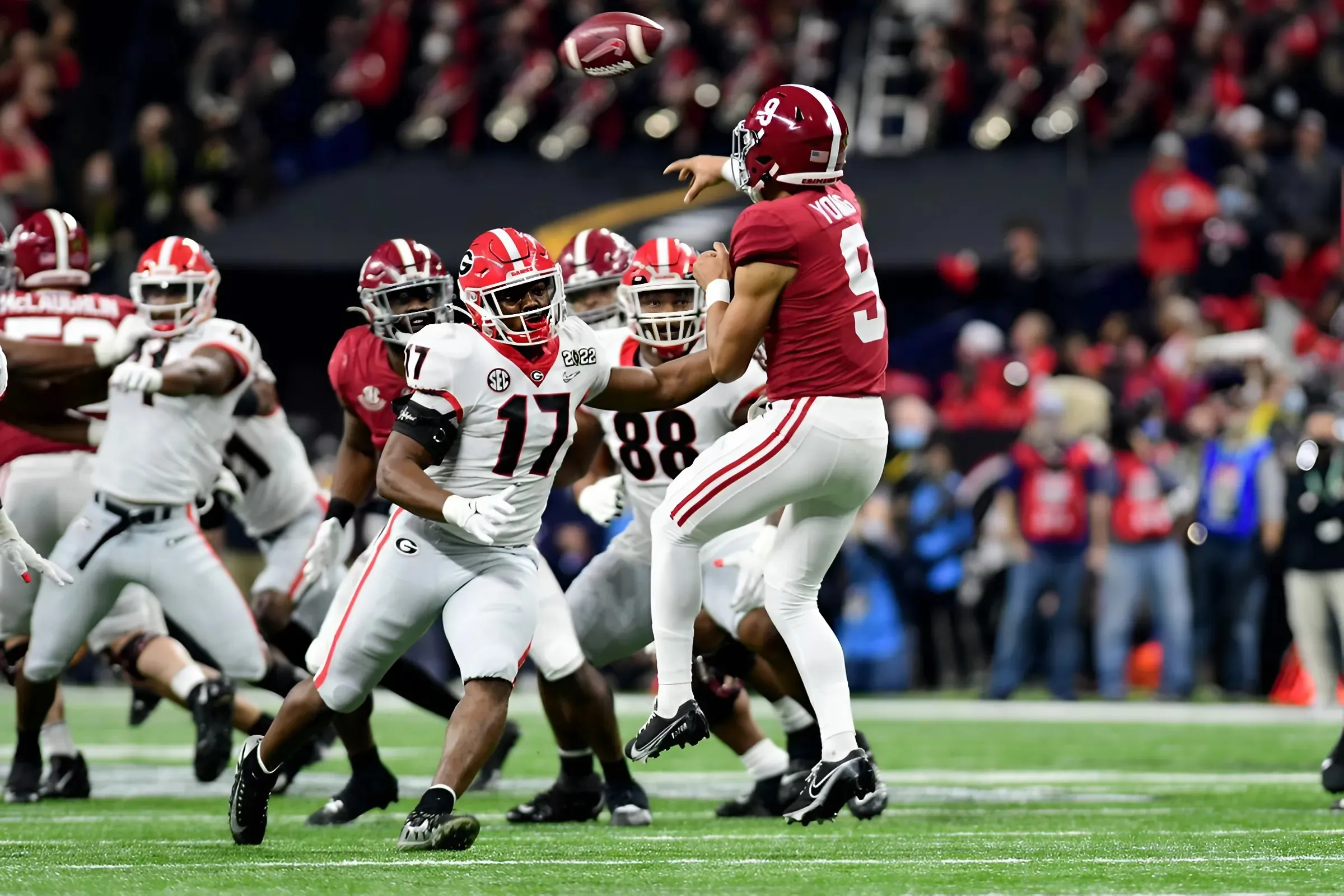 Raiders Predicted to Add $6.5 Million Generational College QB in 2026