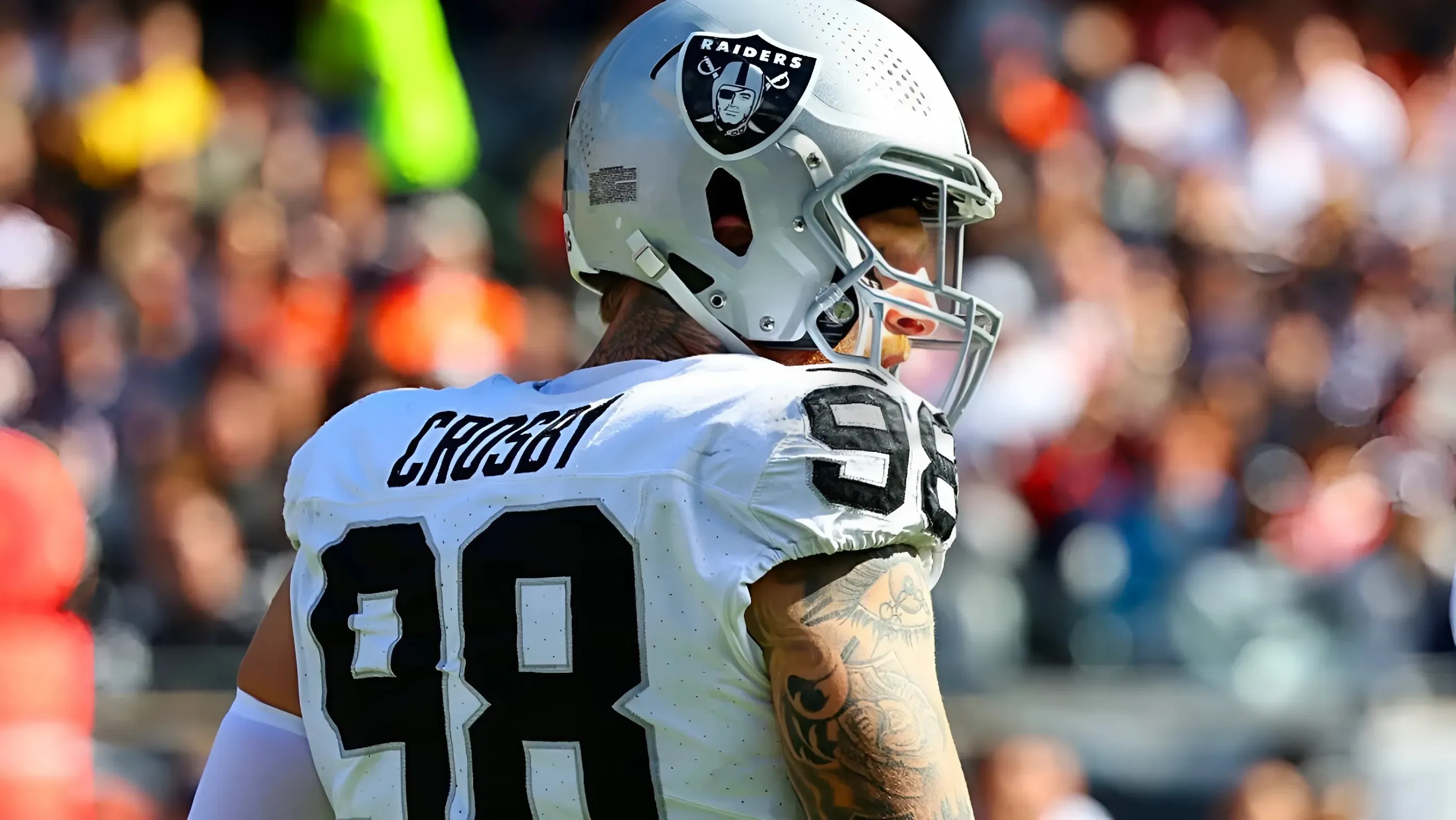 Maxx Crosby Defends Raiders Committing to Geno Smith Over Shedeur Sanders