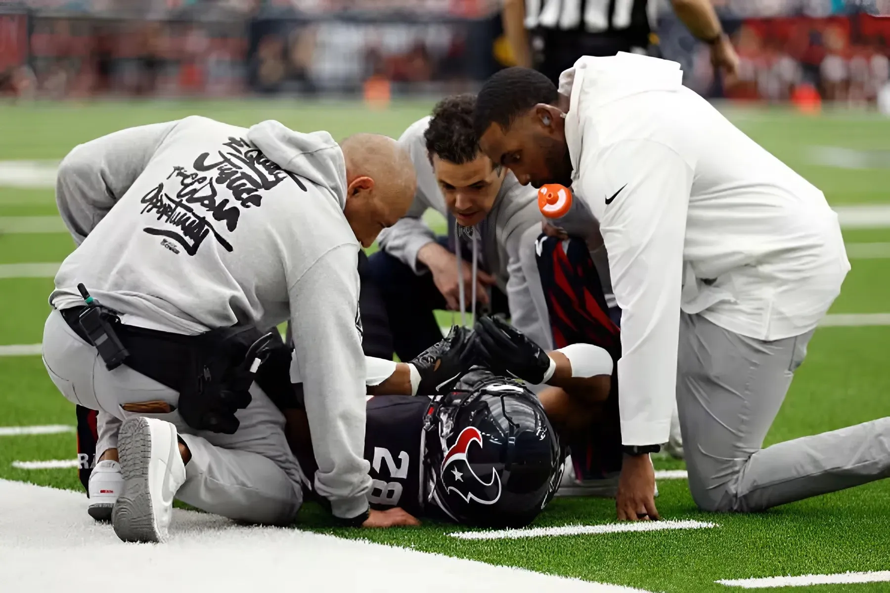 Joe Mixon sidelined with foot injury as Texans open OTAs
