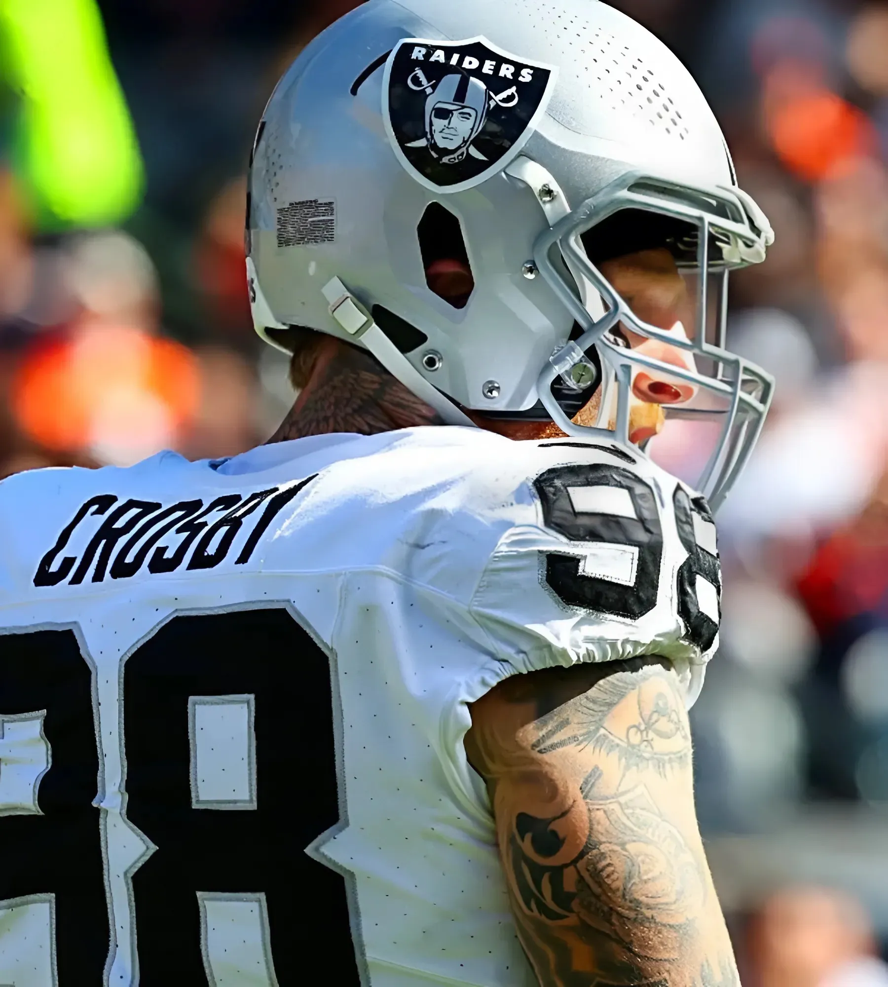 Maxx Crosby Defends Raiders Committing to Geno Smith Over Shedeur Sanders