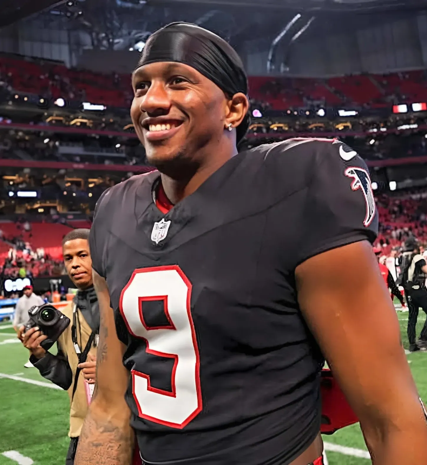 Michael Penix Jr. Opens Up on Relationship with Matt Ryan, Leadership Style