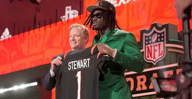 Shemar Stewart's Father Weighs in on Contract Talks With Bengals: 'It's Not Fair'