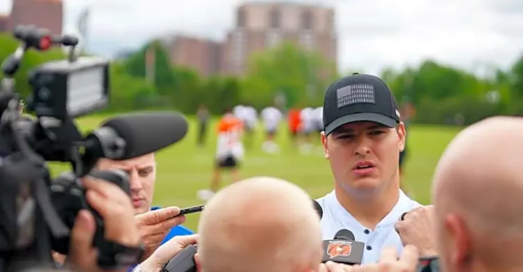Sports Illustrated Predicts Trey Hendrickson Will 'Cave' to Bengals Best Offer