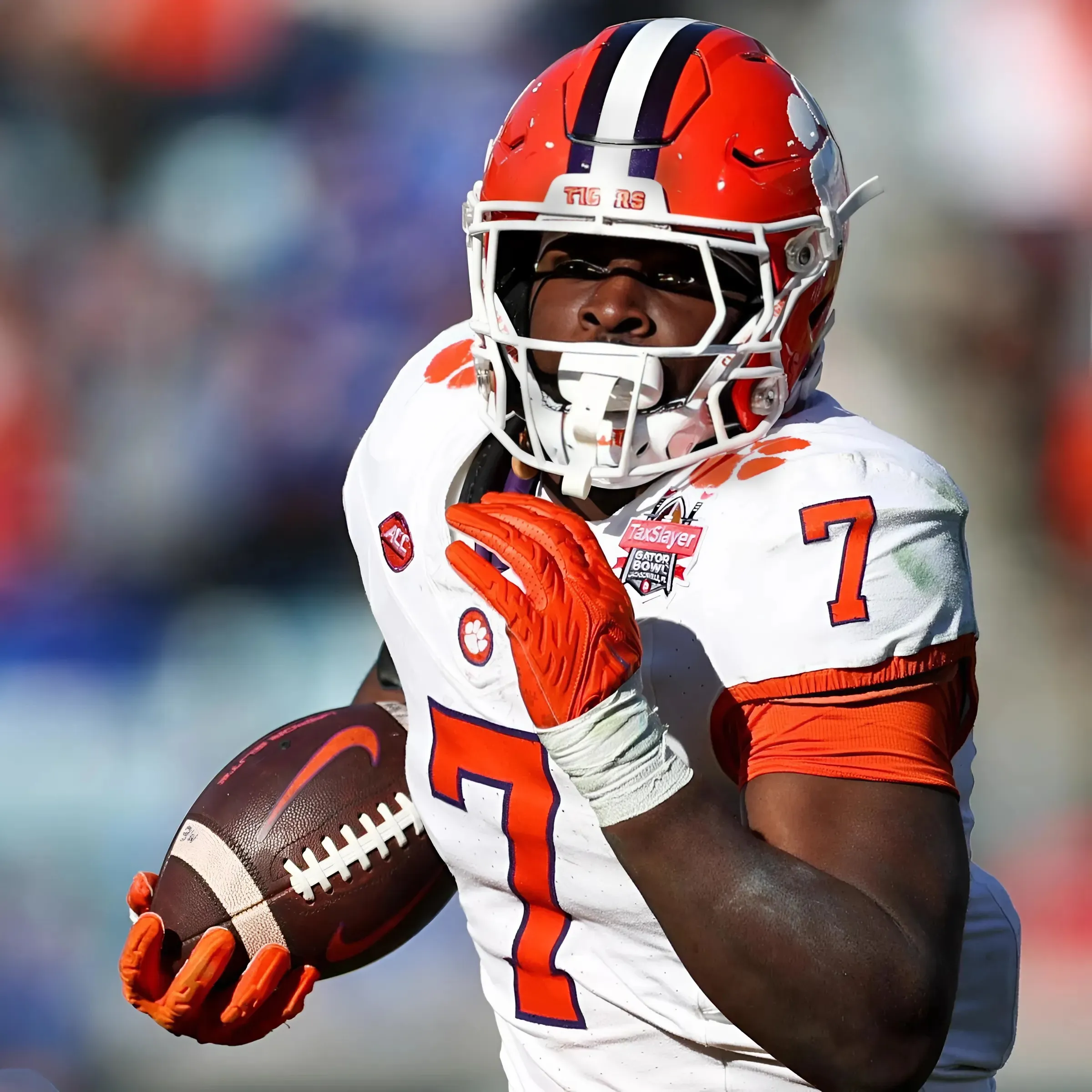 Cowboys Rookie Running Back Vows To Be 'Toughest Dude on the Field'