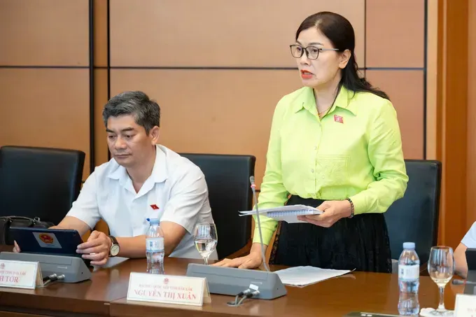 Nữ thiếu tướng CA Nguyễn Thị Xuân người đề xuất tăng mức phạt lên 200 triệu nhận quyết định ...
