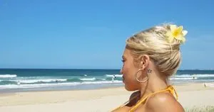 P4. A Mom’s Bikini Is Causing Outrage At The Beach. Try Not To Gasp When You See It