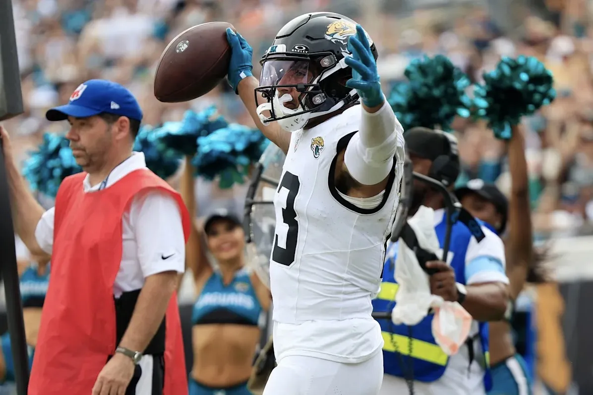 One Texans WR is already turning heads at OTAs