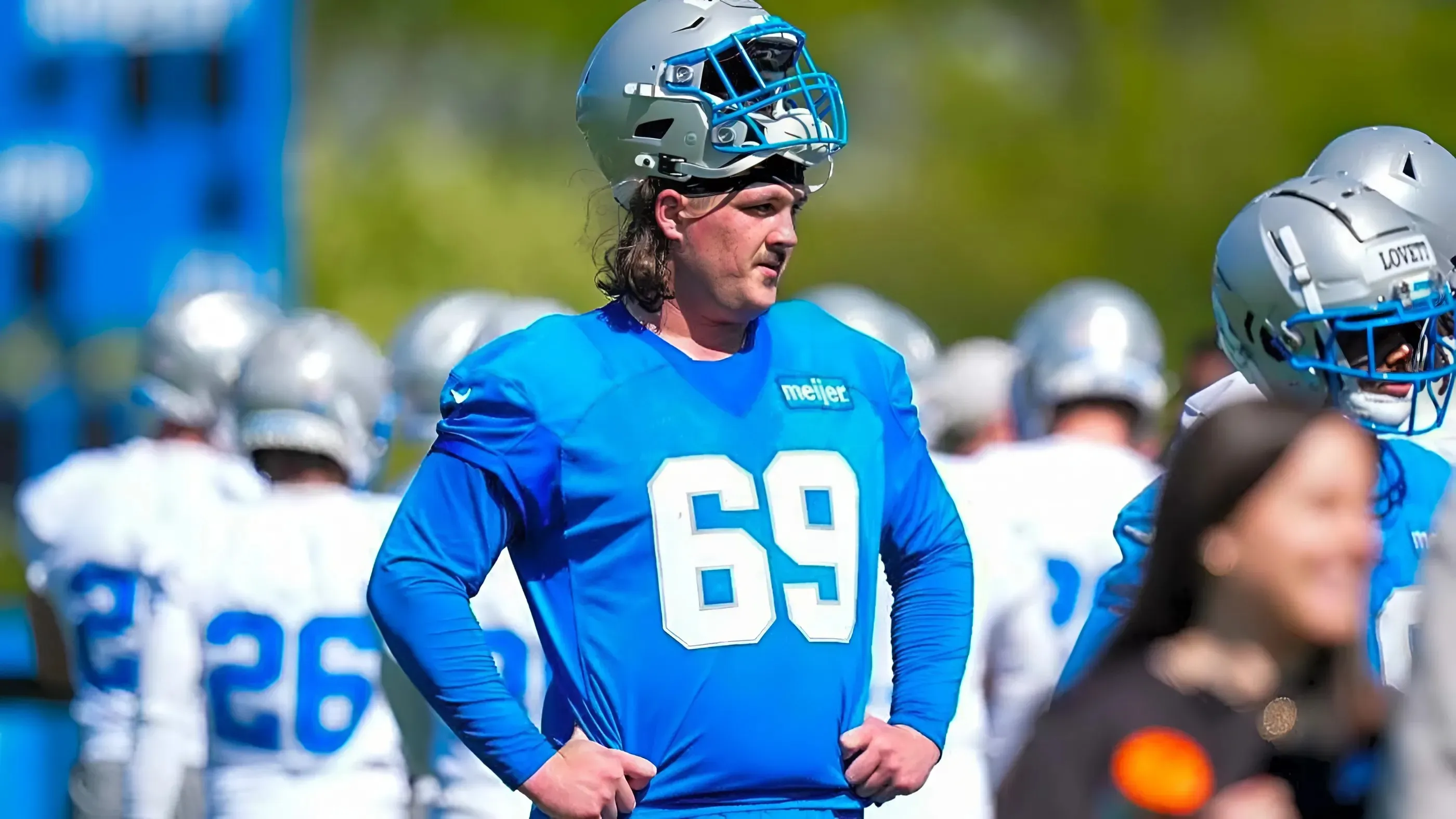 Why Tate Ratledge still hasn't signed his rookie deal with the Lions despite the rest of the class signing theirs
