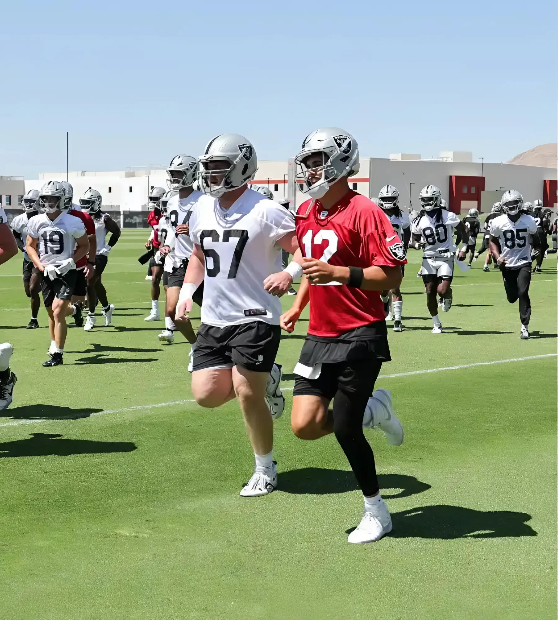 Raiders Announce Surprising Move With Intriguing 340-Pound Prospect