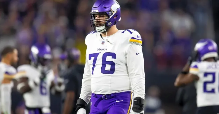 Rams sign veteran OT David Quessenberry to a one-year deal Rams sign veteran OT David Quessenberry to a one-year deal