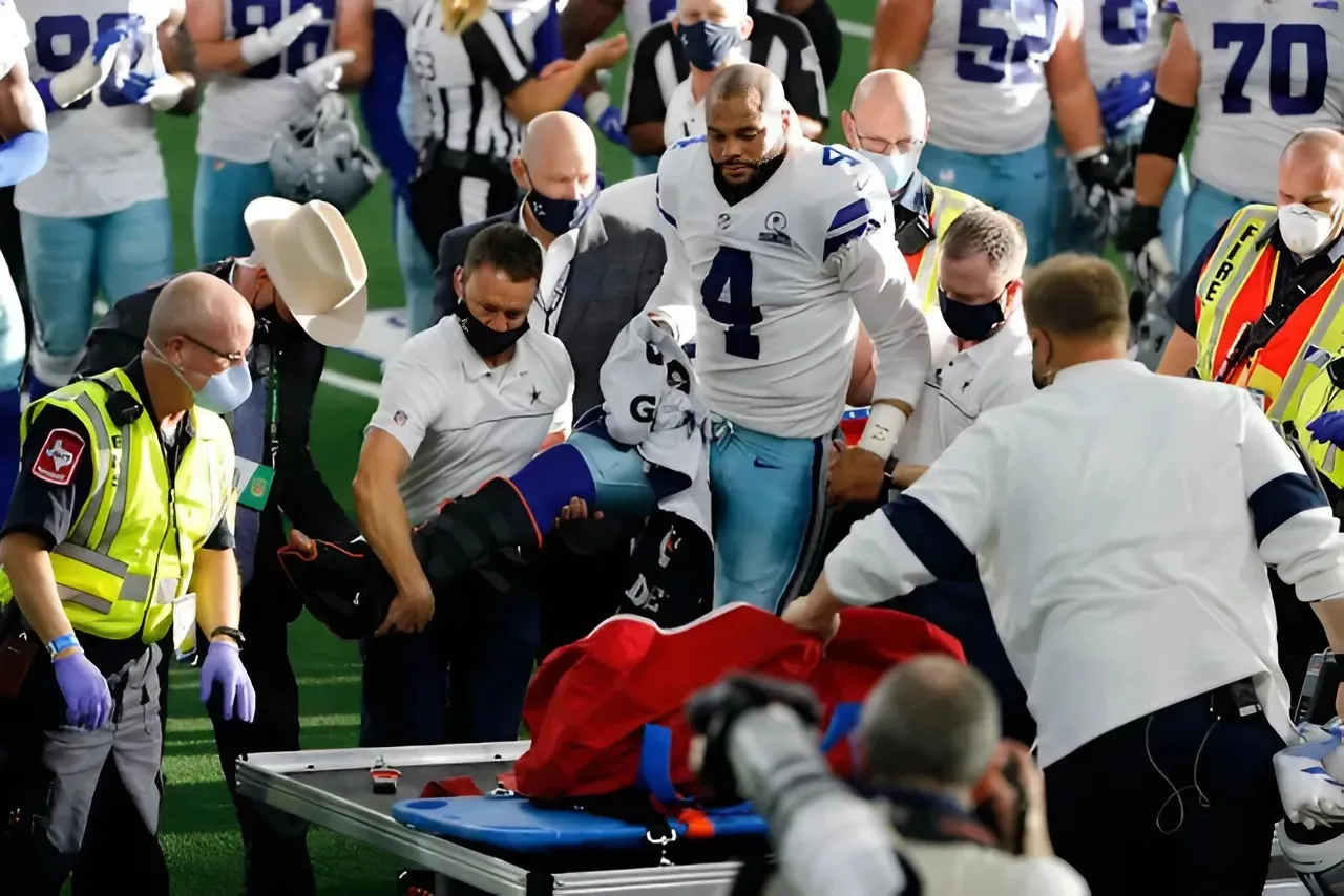 Dak Prescott showing off post-surgery mobility during Cowboys OTAs