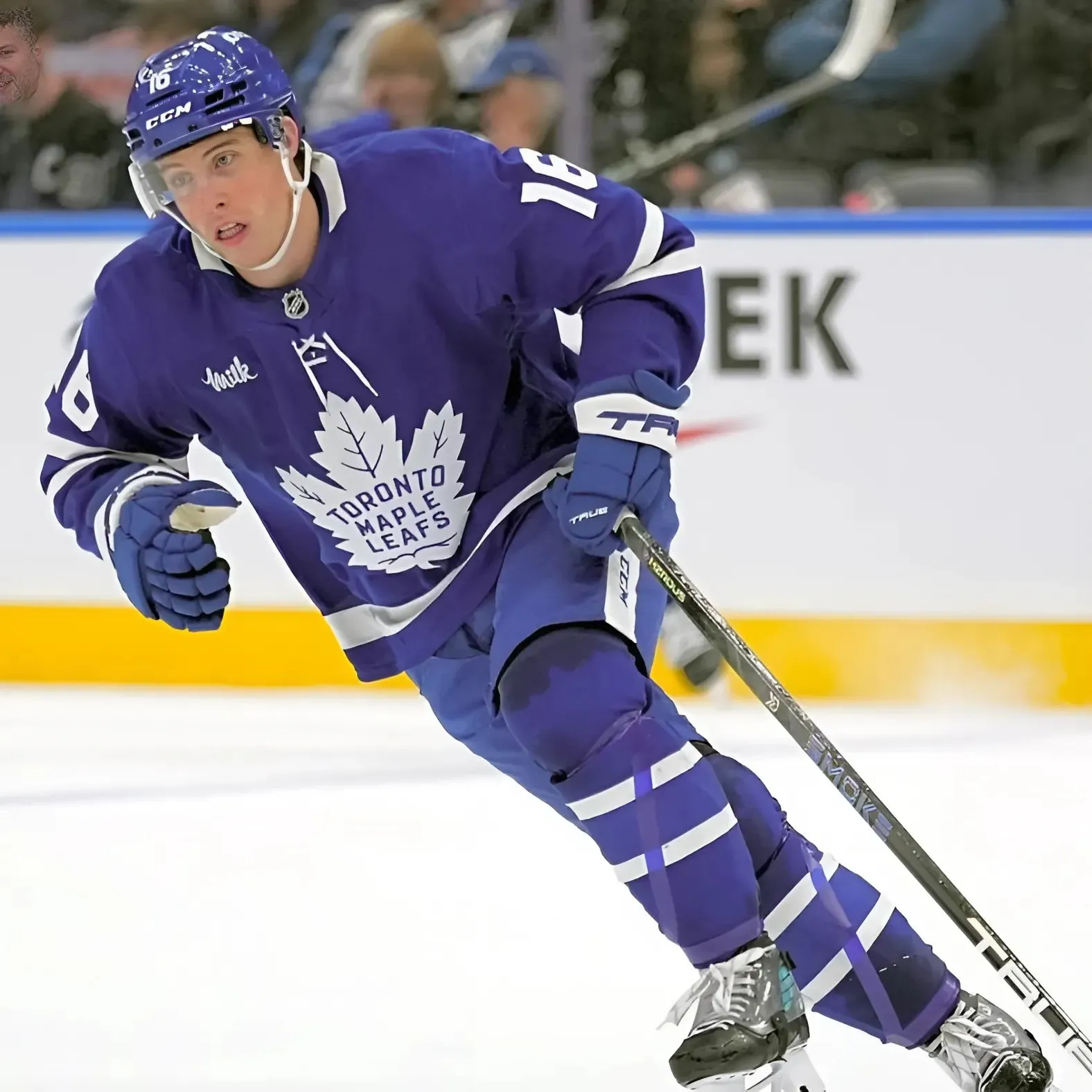 Golden Knights looking into move for top free agent