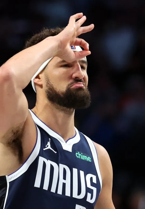 Mavericks predicted to dump Klay Thompson for Dillon Brooks in roster shake up