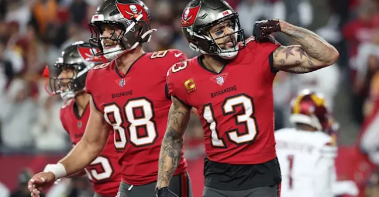 Buccaneers rumors: Why insider is wondering about a Mike Evans trade