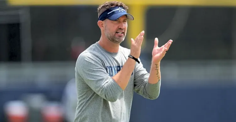 Dallas Cowboys are putting an All-Pro player due for a contract in a very uncomfortable position during initial practices