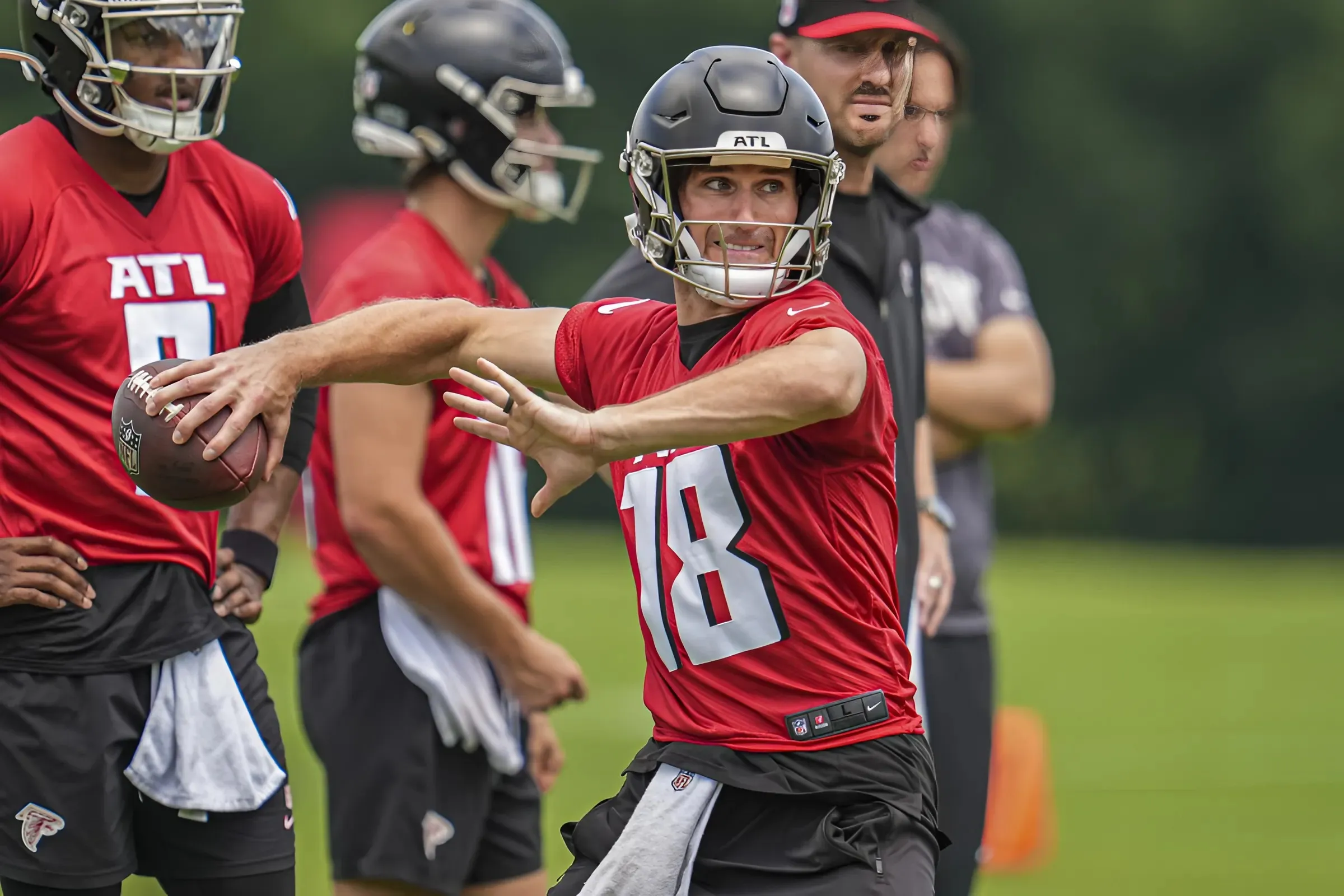 Proposed Trade Package Sends Ex Vikings QB And Pro Bowl Tight End To The Midwest