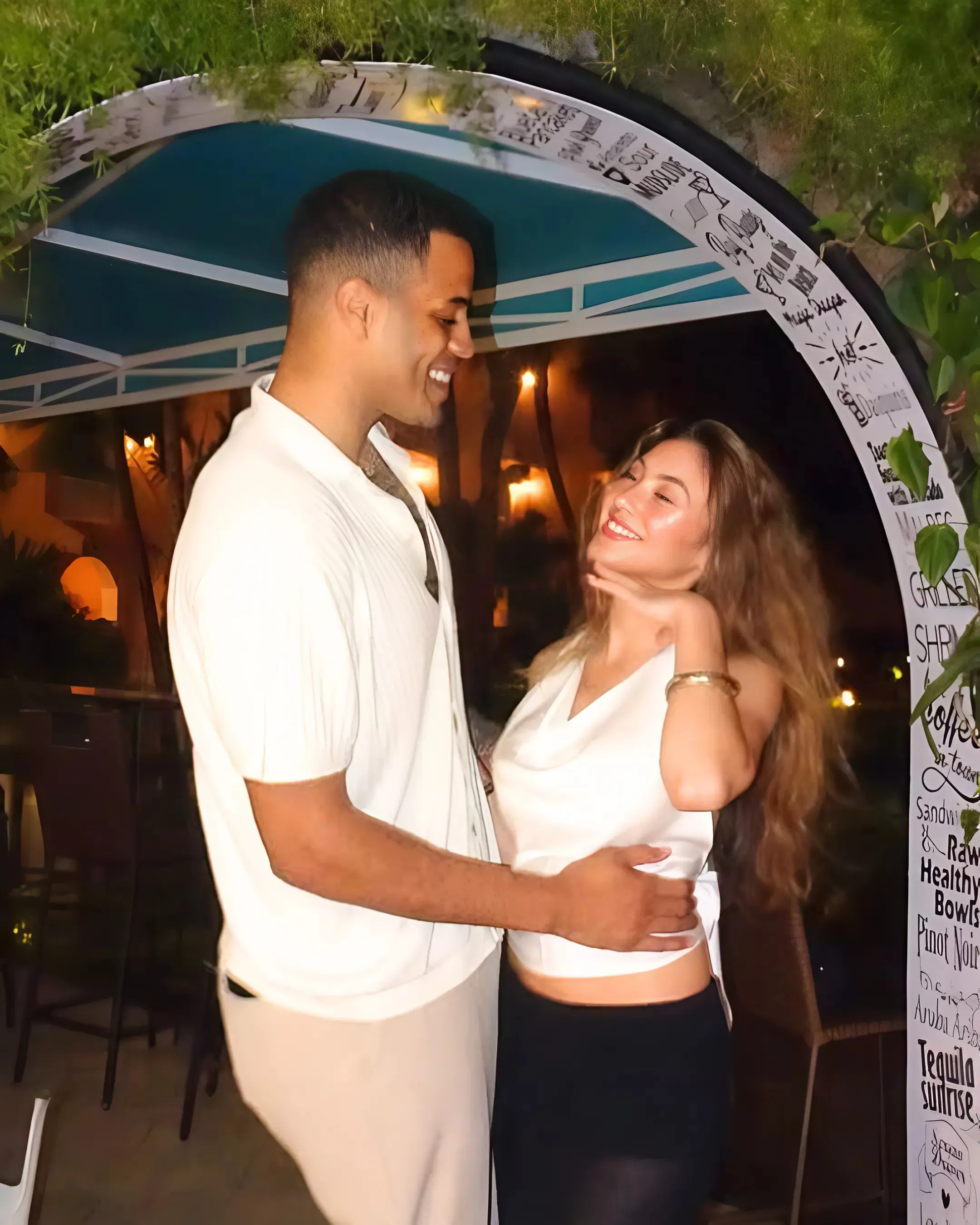 “Family, Sunshine, and Us” — Grant Ellis & Juliana Pasquarosa Soak Up Sweet Moments in Aruba with Her Loved Ones