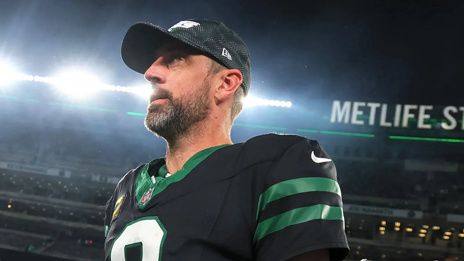 Steelers Offensive Lineman Sends Telling Message To Aaron Rodgers
