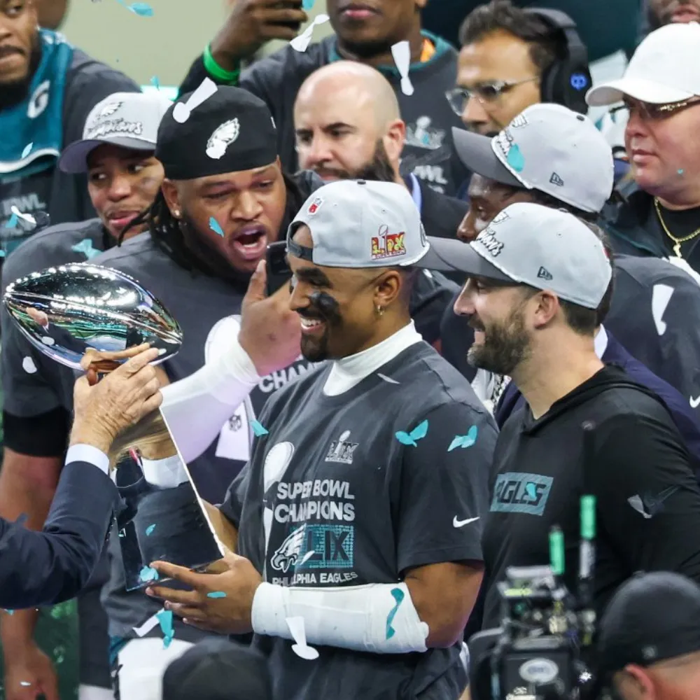 NFL owners ‘fume in private’ as Eagles continue to outsmart the league — from cap wizardry to roster dominance, Philly’s unstoppable rise is turning admiration into envy and victory into villainy - suong