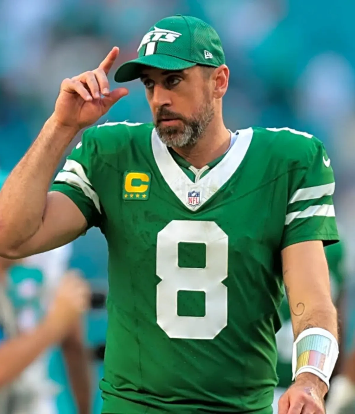 Aaron Rodgers Update Adds More Uncertainty for Steelers