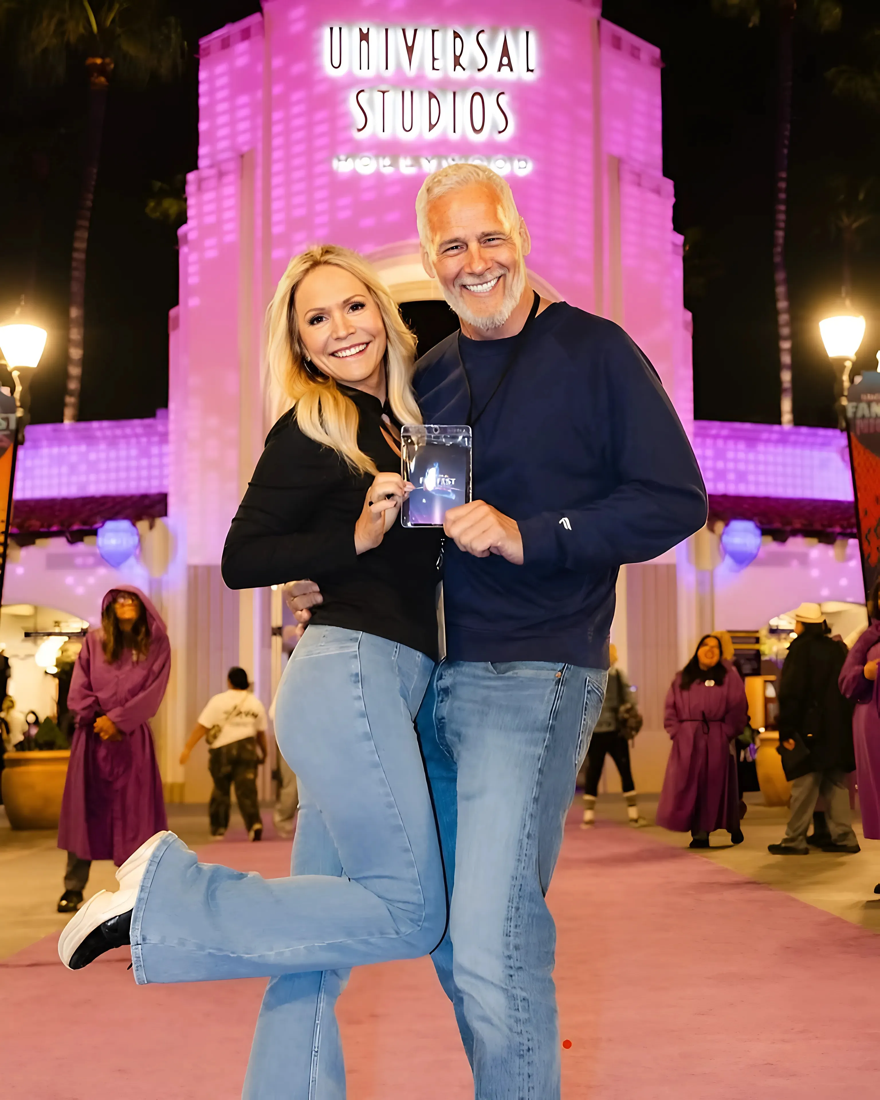 The Golden Bachelorette’s Mark Anderson and Girlfriend Barbara Alyn Woods Joyfully Announce Their Upcoming Wedding Set for the End of This Year