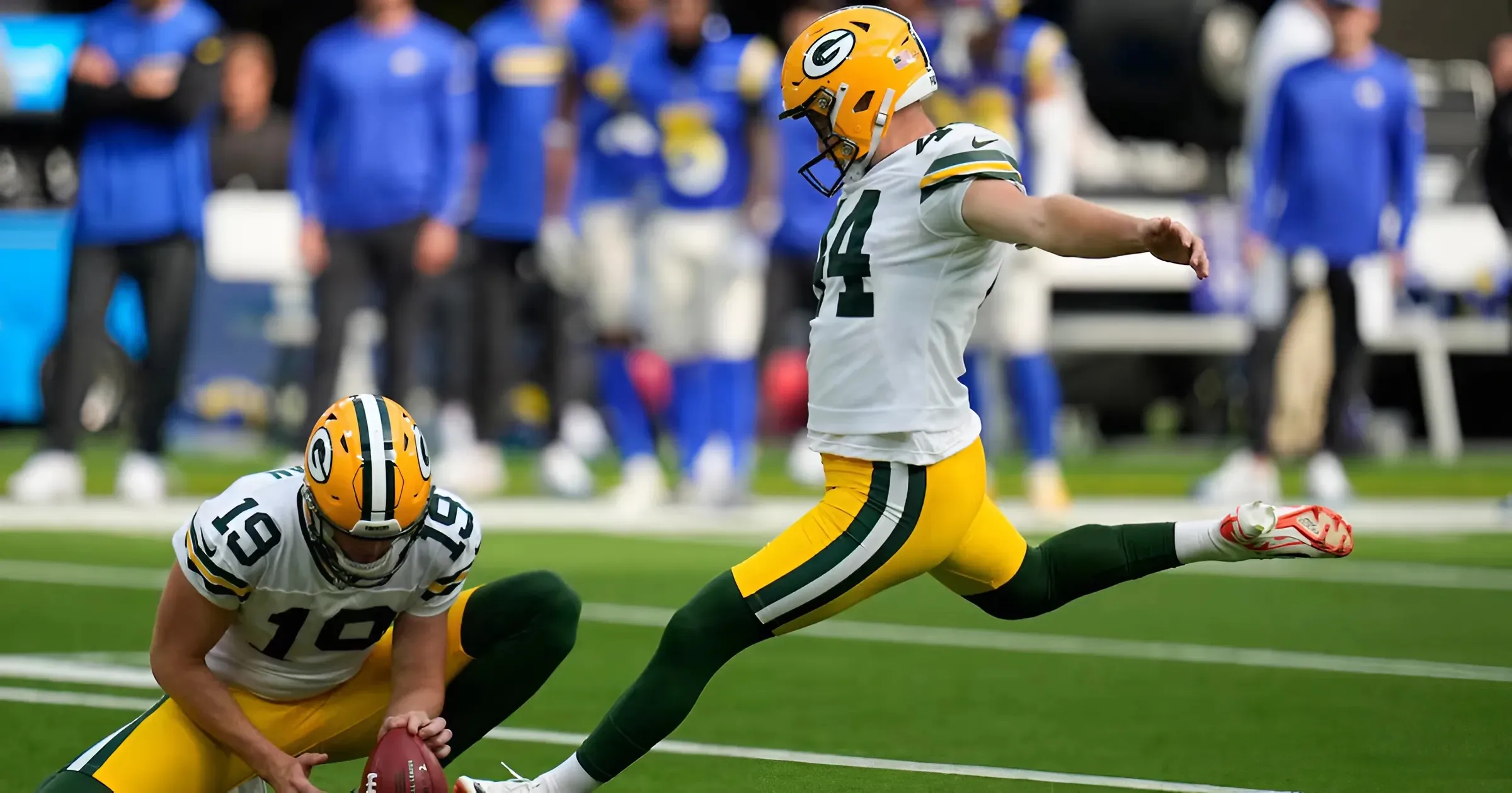 BREAKING: Packers’ Failed Kicker Lands New Opportunity Outside of NFL