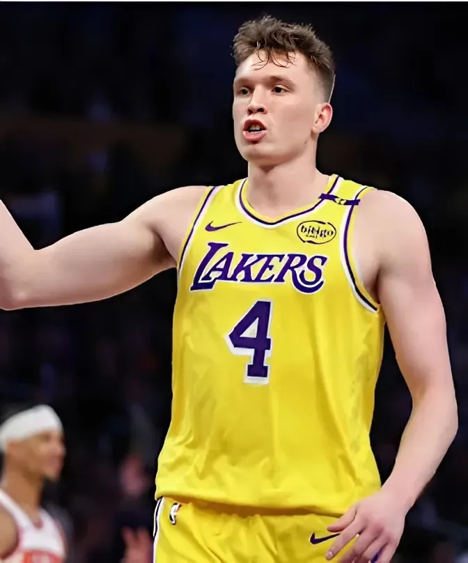Lakers can resolve a major rotation issue without spending a dime