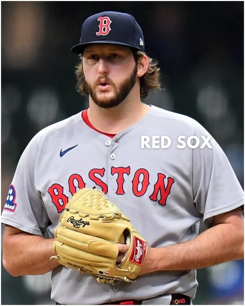 Red Sox announce flurry of roster moves