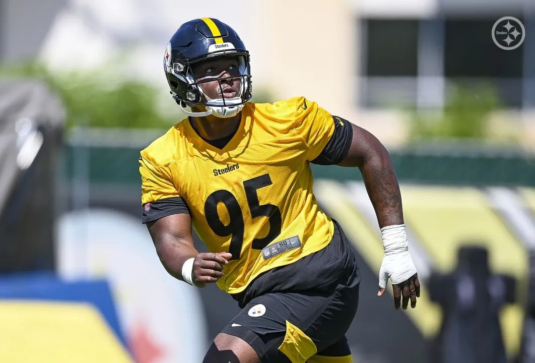 Steelers' Keeanu Benton Sends Challenging Message To Pittsburgh's Rookie Defensive Tackles