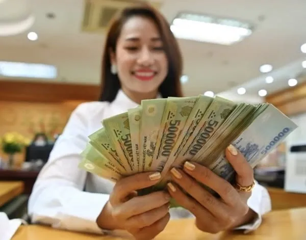 Chính sách mới về t:.iền lương từ ngày 15/6: Tốt quá rồi bà con ơi, lương và phụ cấp cao hơn hẳn