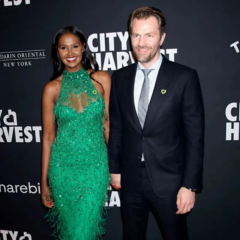 PHOTOS: RHONY’s Ubah Hassan is Engaged to Boyfriend Oliver Dachsel, See Pics From the Emotional Proposal and Her Ring as Andy Cohen & Co-Stars React-quang